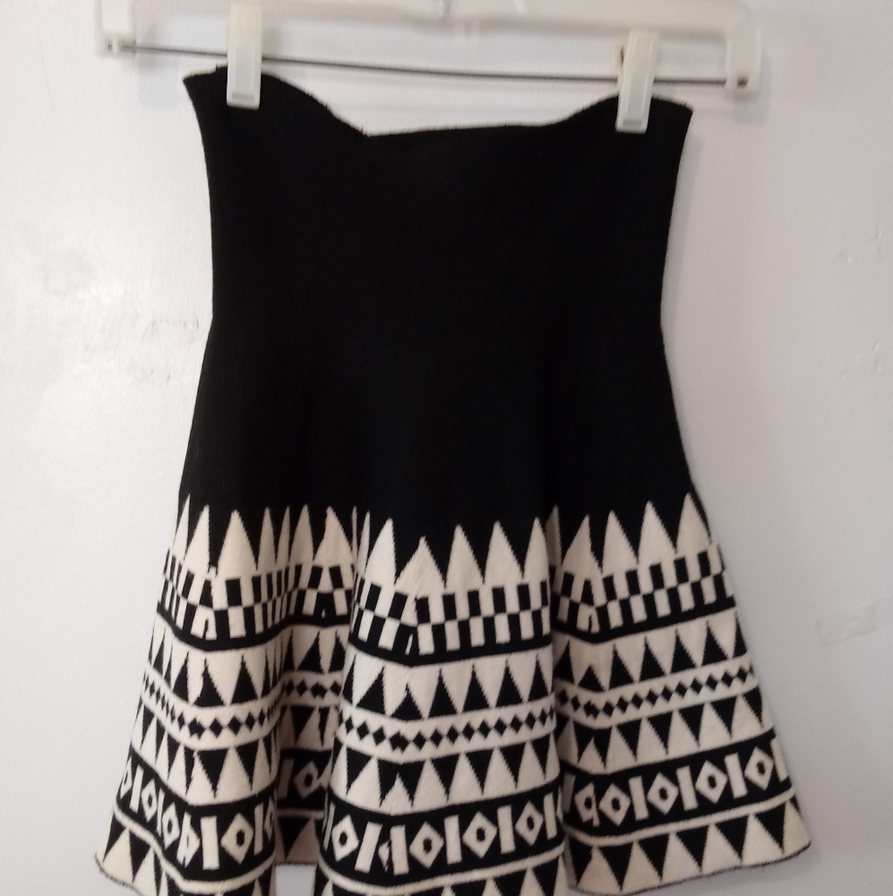 Connection 18 Skirt